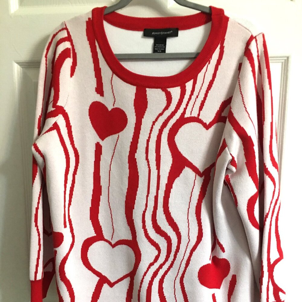 Heart Sweater Size Large 40 Bust New